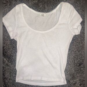 white scalloped side slightly  cropped t-shirt